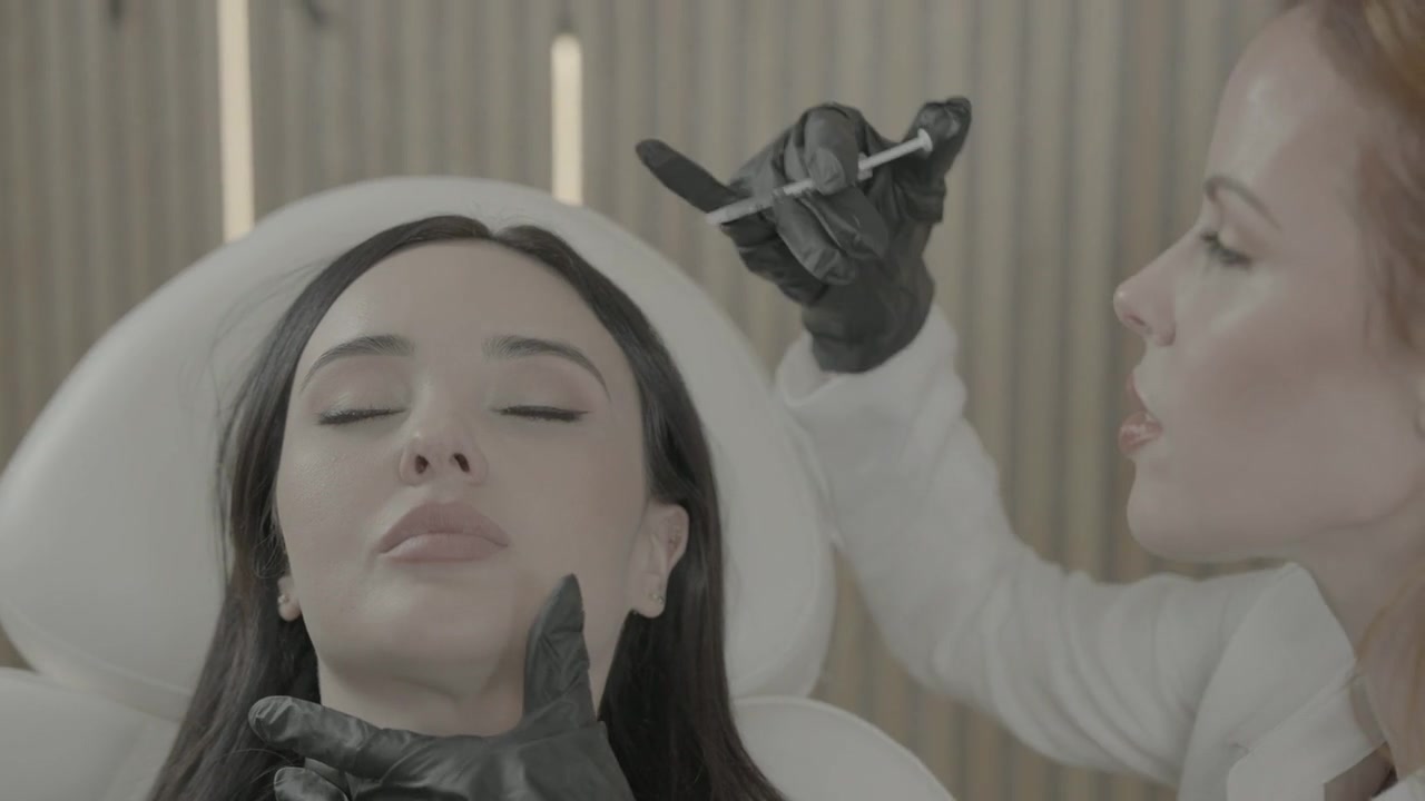 Dr. Laura Purdy in the Dan Elia films in a clinical setting